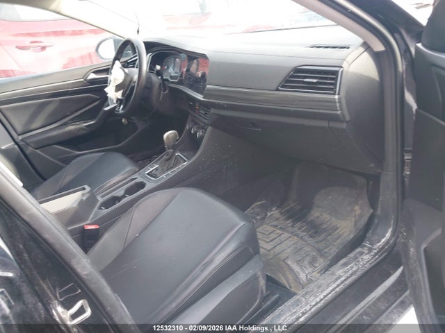 3VWE57BUXKM038803 Volkswagen JETTA SEL