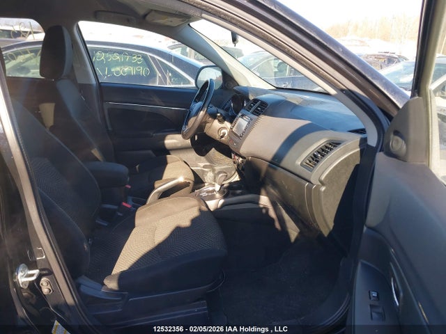 JA4AJ3AU1GZ607481 Mitsubishi RVR SE