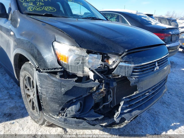 JA4AJ3AU1GZ607481 Mitsubishi RVR SE