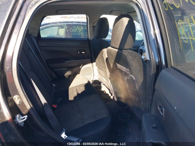 JA4AJ3AU1GZ607481 Mitsubishi RVR SE