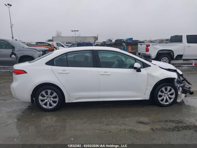 5YFB4MDE1PP033731 Toyota COROLLA LE