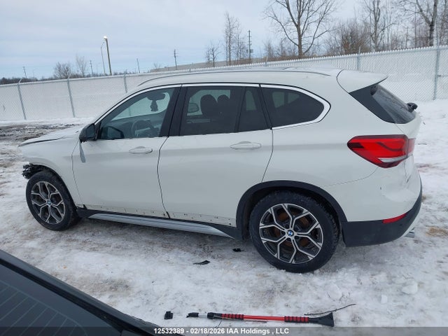 WBXJG9C02M5T45834 BMW X1 Xdrive28i/xdrive28i Essential