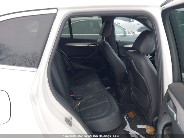 WBXJG9C02M5T45834 BMW X1 Xdrive28i/xdrive28i Essential