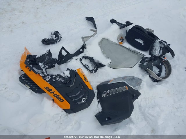Skidoo Renegade 2019 2BPSDAKJ1KV000064 Image 12