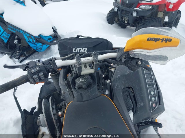 Skidoo Renegade 2019 2BPSDAKJ1KV000064 Image 7