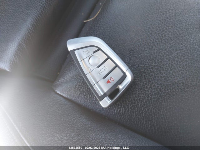 WBA8D9C53JEM35034 BMW 330i Xdrive