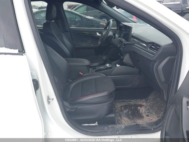 1FMCU9MN8RUA61481 Ford Escape St Line