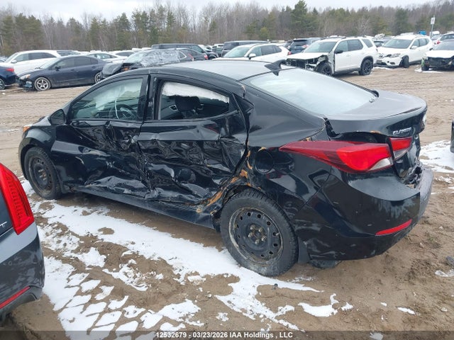 12532679 :رقم المزاد ، 5NPDH4AE4FH572373 vin ، 2015 Hyundai Elantra مزاد بيع