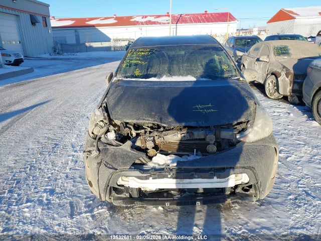 JTDZN3EU1FJ022386 Toyota PRIUS V