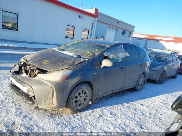 JTDZN3EU1FJ022386 Toyota PRIUS V
