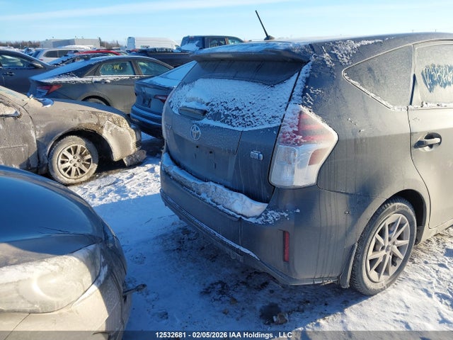 JTDZN3EU1FJ022386 Toyota PRIUS V