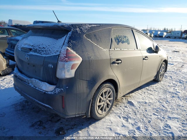 JTDZN3EU1FJ022386 Toyota PRIUS V