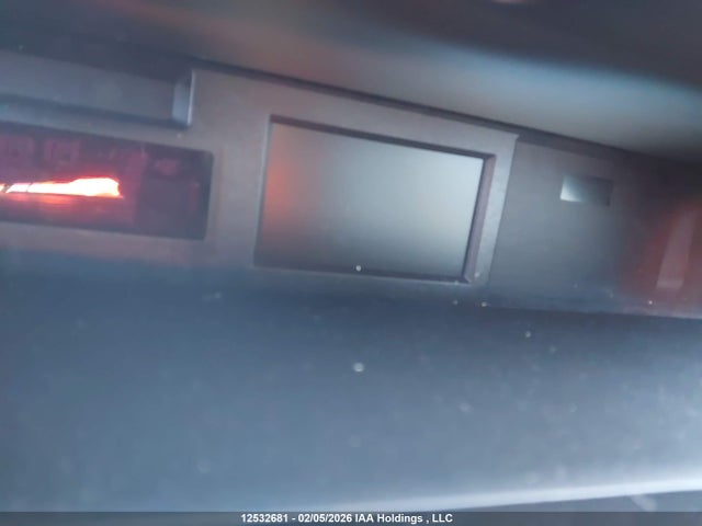 JTDZN3EU1FJ022386 Toyota PRIUS V