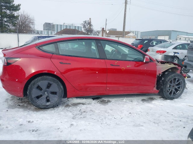 5YJ3E1EA9NF354825 Tesla Model 3 Rwd/standard Range