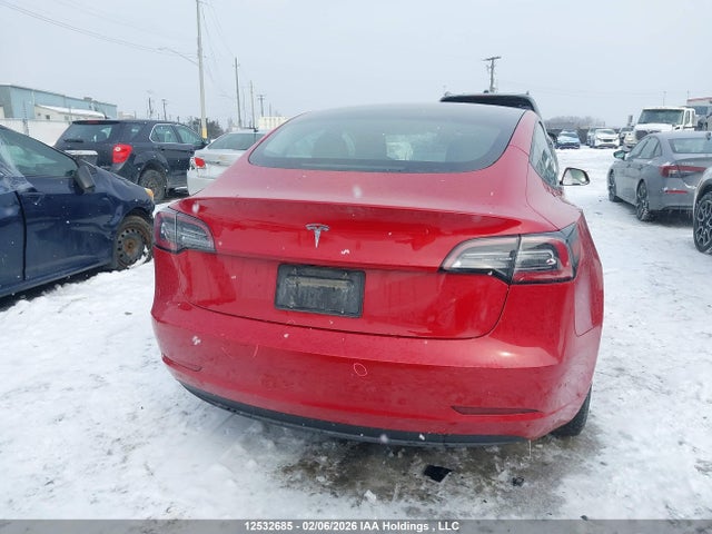 5YJ3E1EA9NF354825 Tesla Model 3 Rwd/standard Range