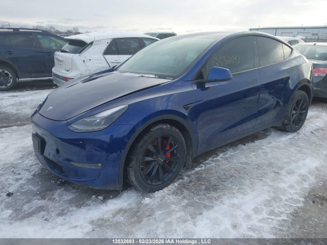 7SAYGDEF4NF307279 Tesla Model Y