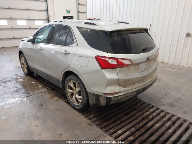 2GNAXVEV9J6283242 Chevrolet Equinox Premier