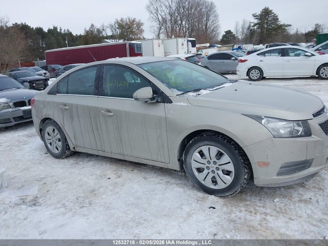 1G1PC5SB5E7337627 Chevrolet Cruze