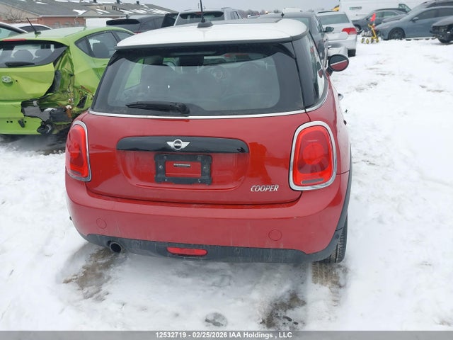 WMWXP5C53J2G62627 Mini 3 Door Cooper