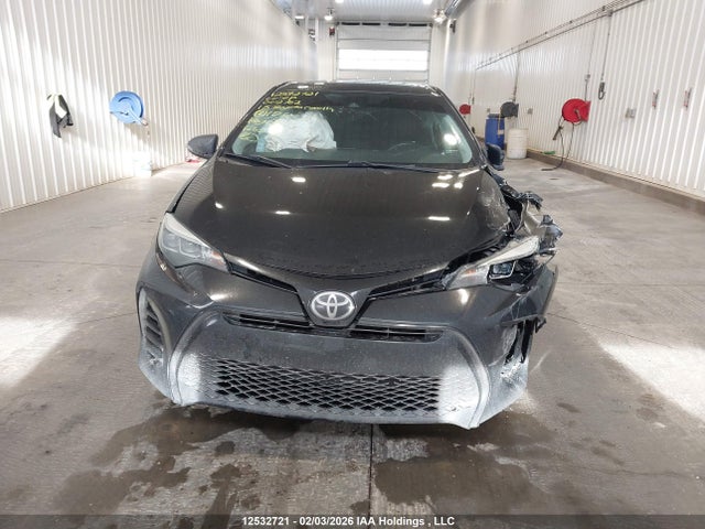 2T1BURHE2JC002762 Toyota COROLLA SE