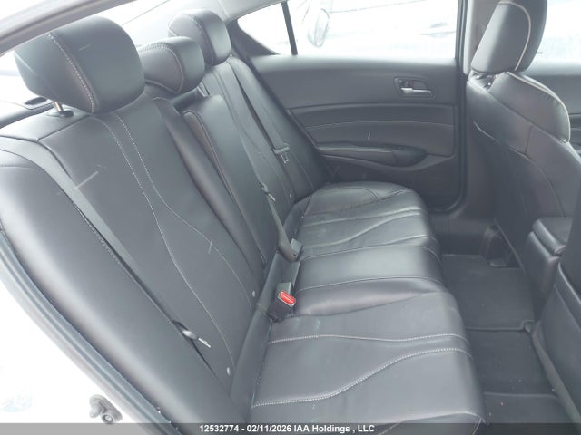 Acura ILX 2022 19UDE2F75NA800198 Image 8