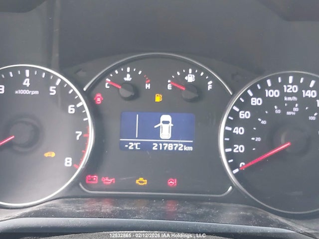 KNAHT8A35E7063334 KIA Rondo Lx