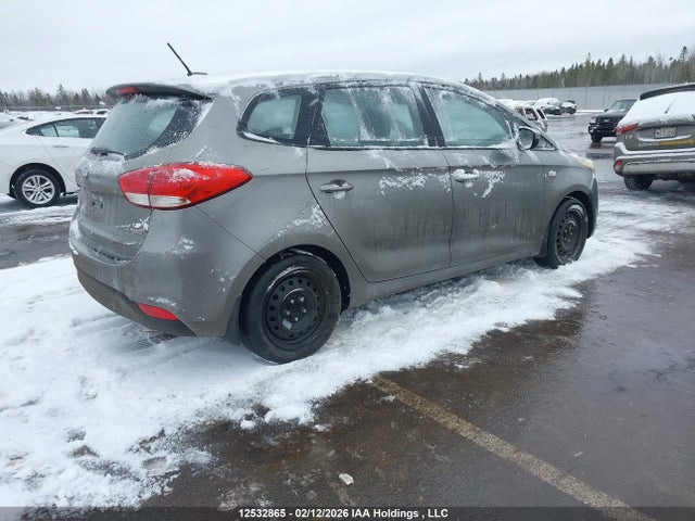 KNAHT8A35E7063334 KIA Rondo Lx