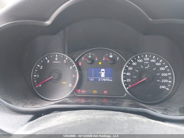 KNAHT8A35E7063334 KIA Rondo Lx