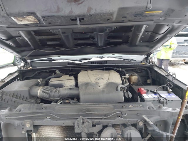 5TFDZ5BN8HX028810 Toyota Tacoma Dbl Cab/sr5/trd Sport/or