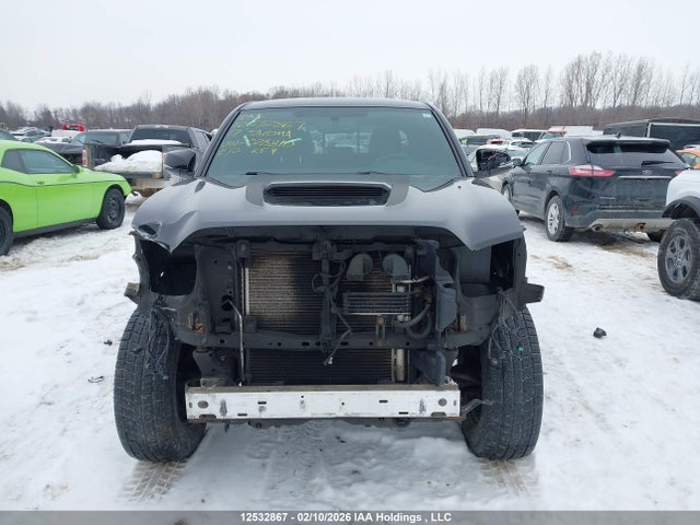 5TFDZ5BN8HX028810 Toyota Tacoma Dbl Cab/sr5/trd Sport/or