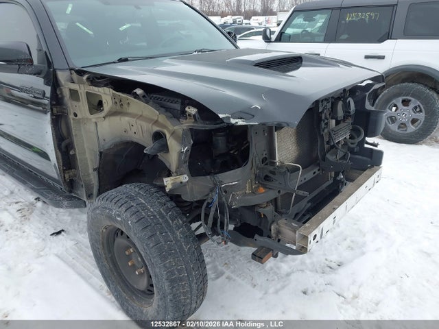 5TFDZ5BN8HX028810 Toyota Tacoma Dbl Cab/sr5/trd Sport/or