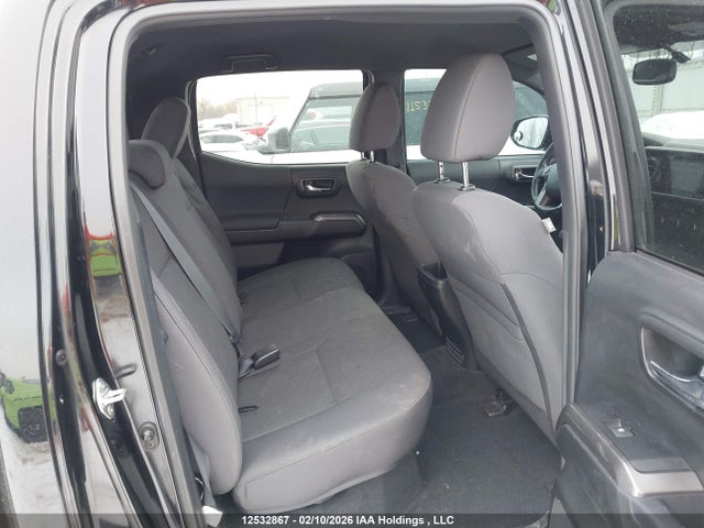 5TFDZ5BN8HX028810 Toyota Tacoma Dbl Cab/sr5/trd Sport/or