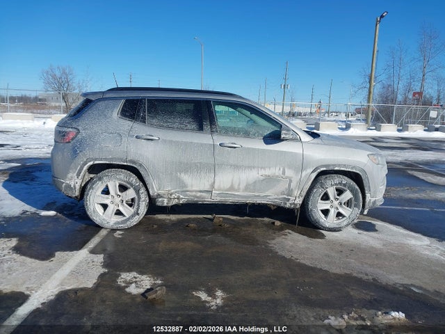 Jeep Compass Latitude 2022 3C4NJDBB0NT130038 Image 13