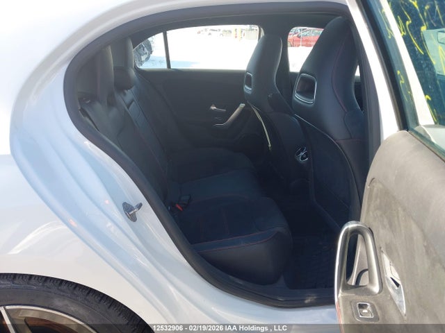 WDD3F4HB6KJ089715 Mercedes-Benz A 250 4matic