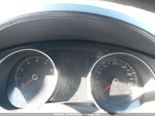 3VW1K7AJ7FM247324 Volkswagen Jetta 2.0l Trendline/2.0l Trendline+