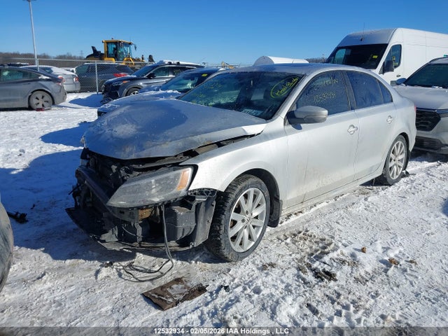 3VW1K7AJ7FM247324 Volkswagen Jetta 2.0l Trendline/2.0l Trendline+