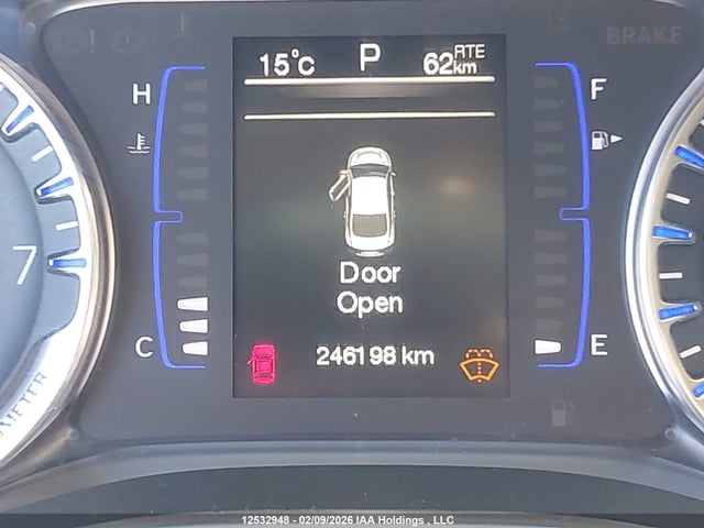 Chrysler 200 LX 2015 1C3CCCFB6FN645525 Image 15