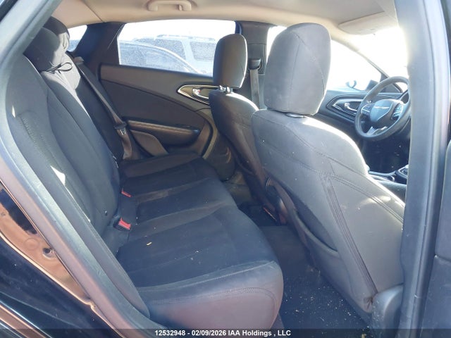 Chrysler 200 LX 2015 1C3CCCFB6FN645525 Image 8