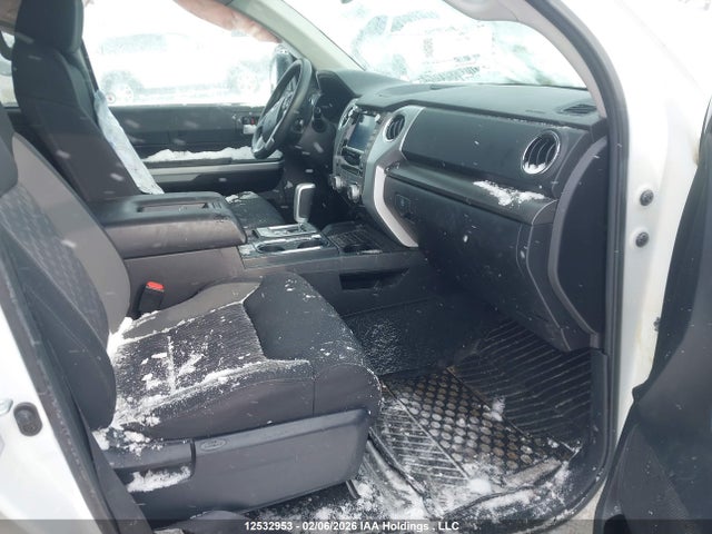 12532953 :رقم المزاد ، 5TFDY5F18MX004687 vin ، 2021 Toyota Tundra Crewmax Sr5/crewmax Trd Pro مزاد بيع