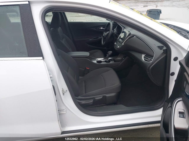1G1ZD5ST1PF141675 Chevrolet MALIBU LT