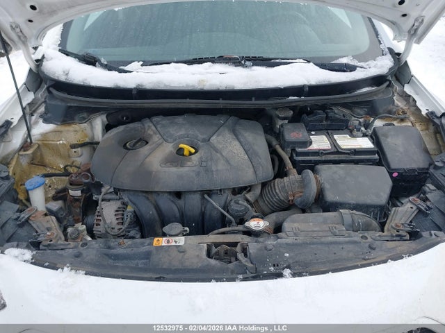 KMHD35LH4GU319942 Hyundai ELANTRA GT