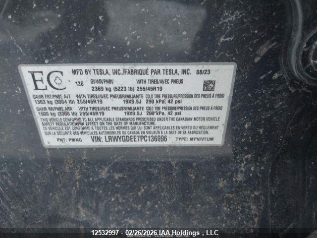 Tesla Model Y Long Range 2023 LRWYGDEE7PC136996 Image 10
