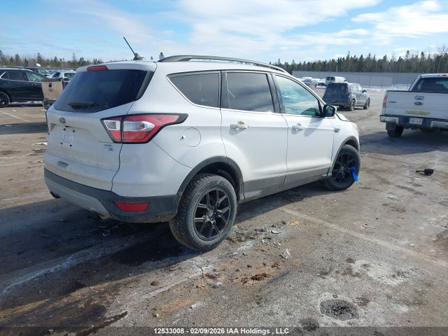 12533008 :رقم المزاد ، 1FMCU9HD3JUA37403 vin ، 2018 Ford Escape Sel مزاد بيع