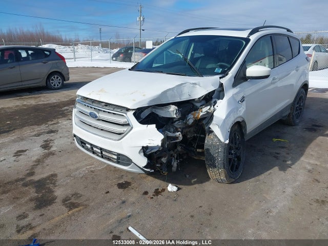 12533008 :رقم المزاد ، 1FMCU9HD3JUA37403 vin ، 2018 Ford Escape Sel مزاد بيع