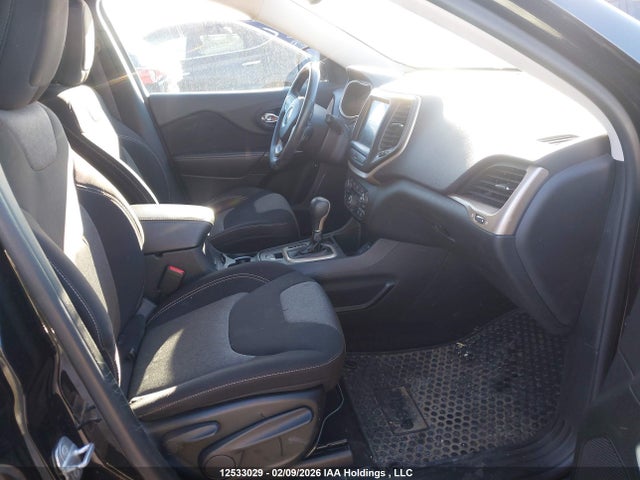 1C4PJLCS1EW316358 Jeep Cherokee Latitude