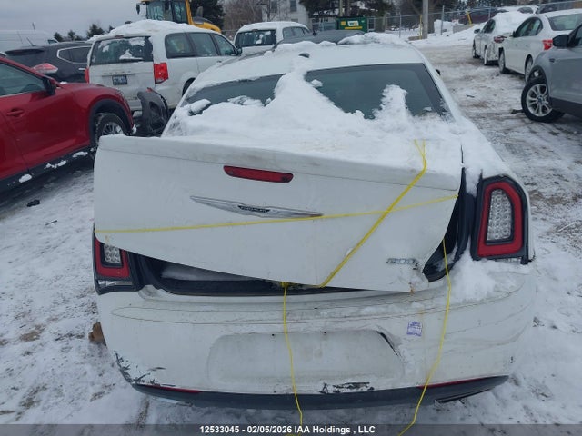 Chrysler 300 S 2017 2C3CCABG1HH564112 Image 16
