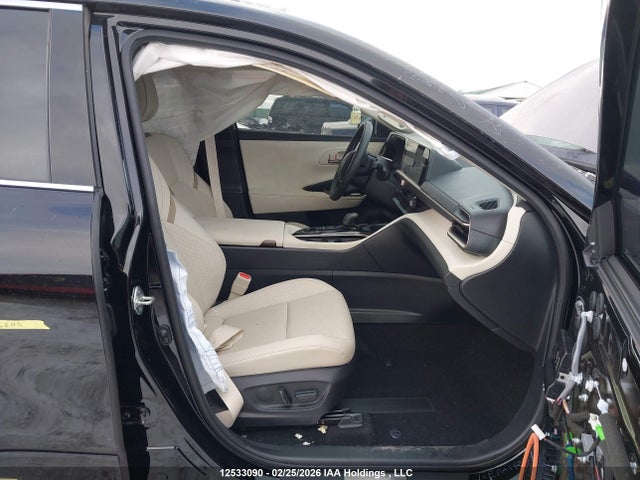 Продаж на аукціоні авто 2025 Toyota Crown Limited, vin: JTDAAAAF3S3038110, номер лоту: 12533090