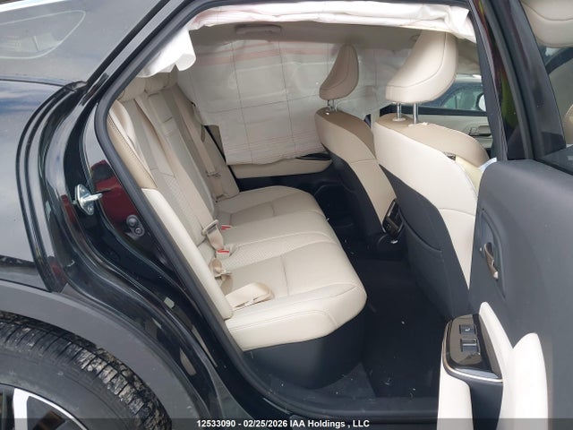 Продаж на аукціоні авто 2025 Toyota Crown Limited, vin: JTDAAAAF3S3038110, номер лоту: 12533090
