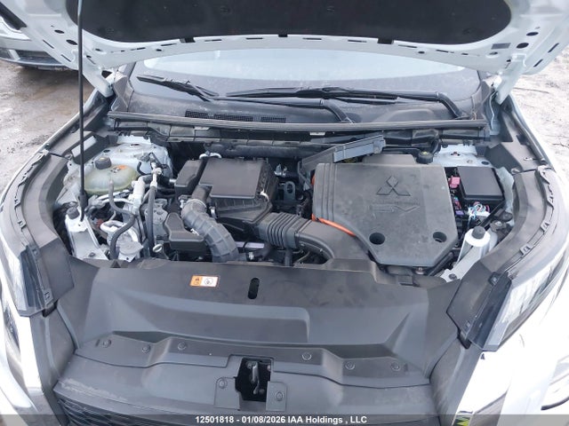 JA4T5UA9XPZ613519 Mitsubishi Outlander Phev Le/sel