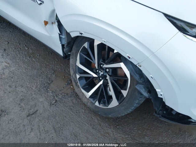JA4T5UA9XPZ613519 Mitsubishi Outlander Phev Le/sel